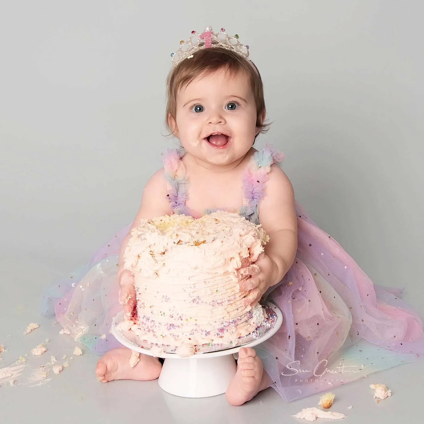 Smashing cake and having a blast! Messy but totally worth it! 

#cakesmash #cakesmashfun #birthday #cakesmashphotographer #birthdaycelebration #birthdayshoot #birthdaycake #havingfun😄 #birthdaygirl #birthdayprincess #milestonemoments #milestonephoto