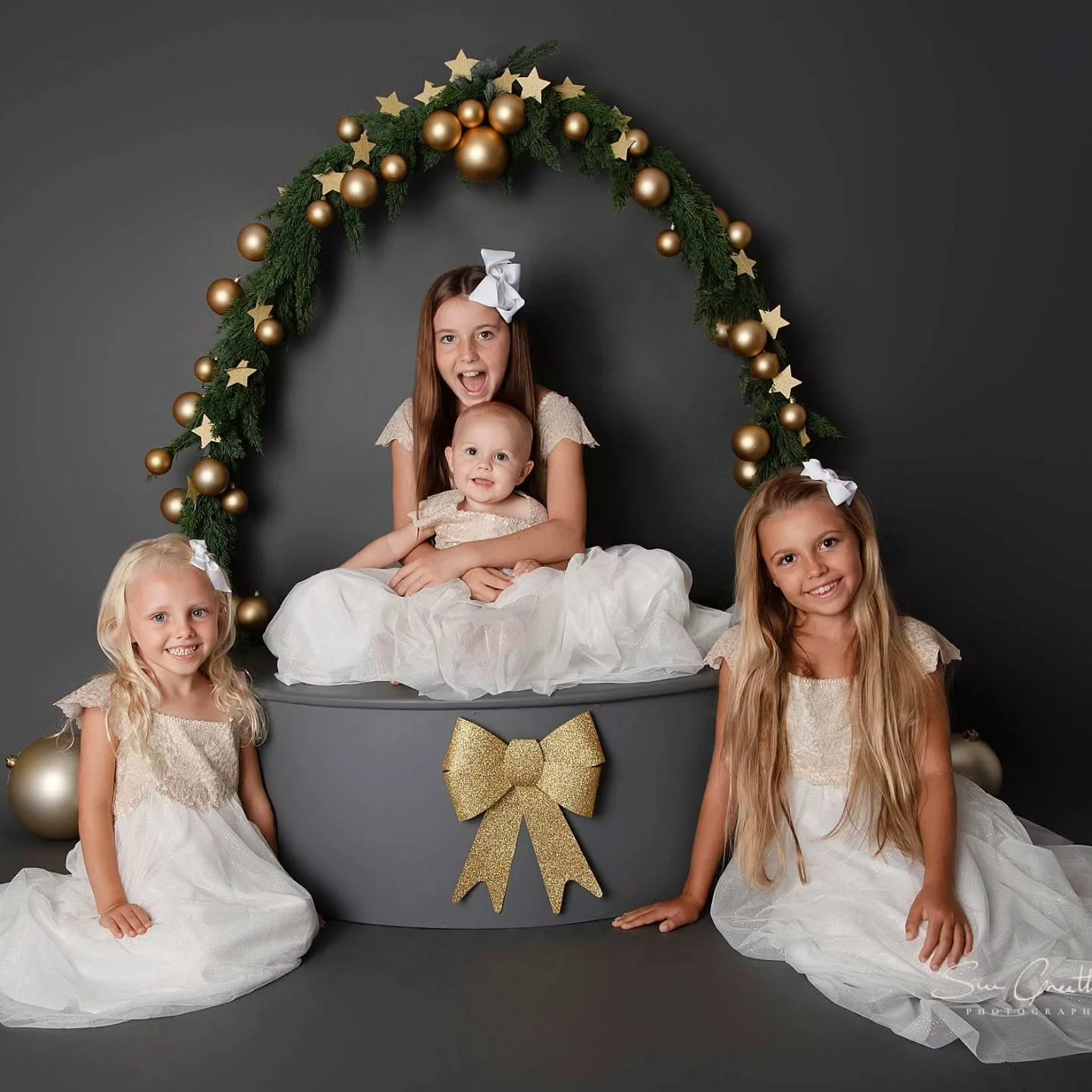 Including the newest addition to the family for the Christmas shoot. I am so blessed to be part of these journeys.

#christmashoot #christmasmemories #professionalfamilyphotographer #suegreethamphotography #howwillyouremember