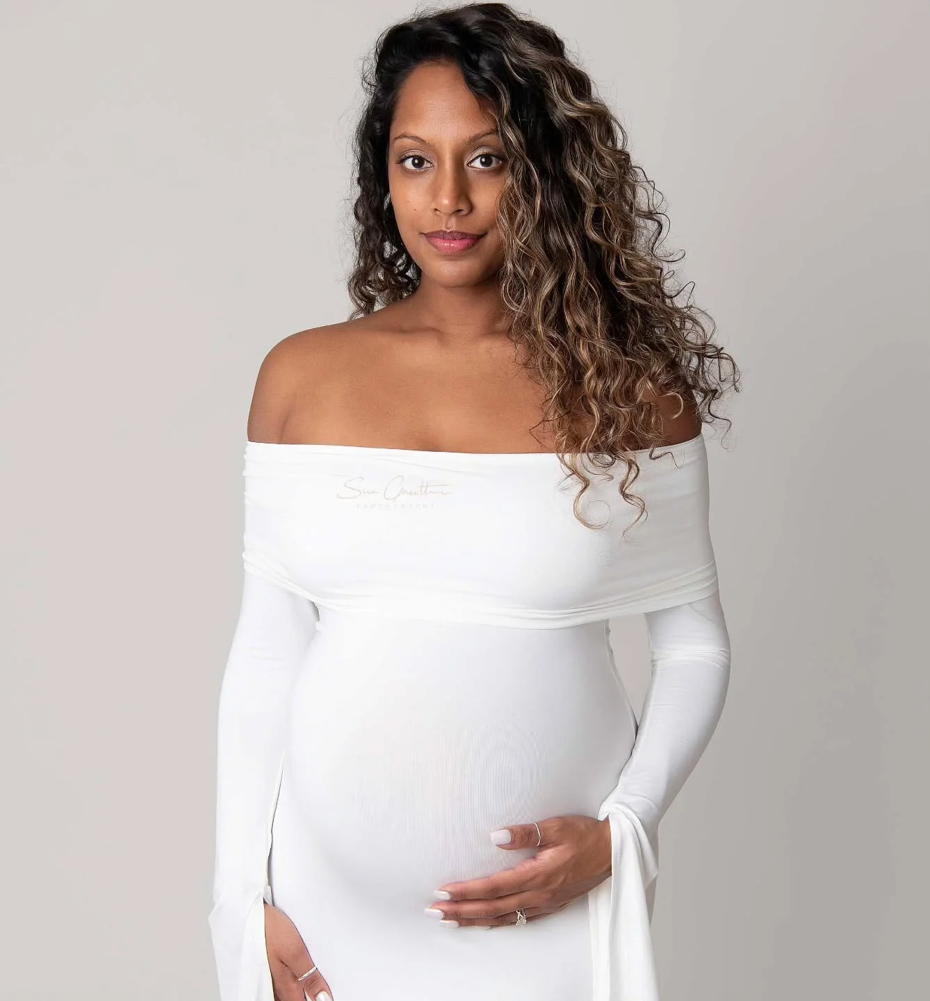 Glowing mum to be.

#pregnancylife #expecting #expectantmom #maternityshoot #professionalbabyphotographer