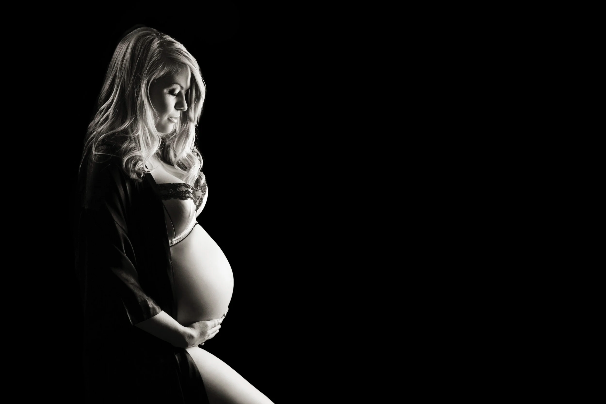 London-maternity-photoshoot-01.png