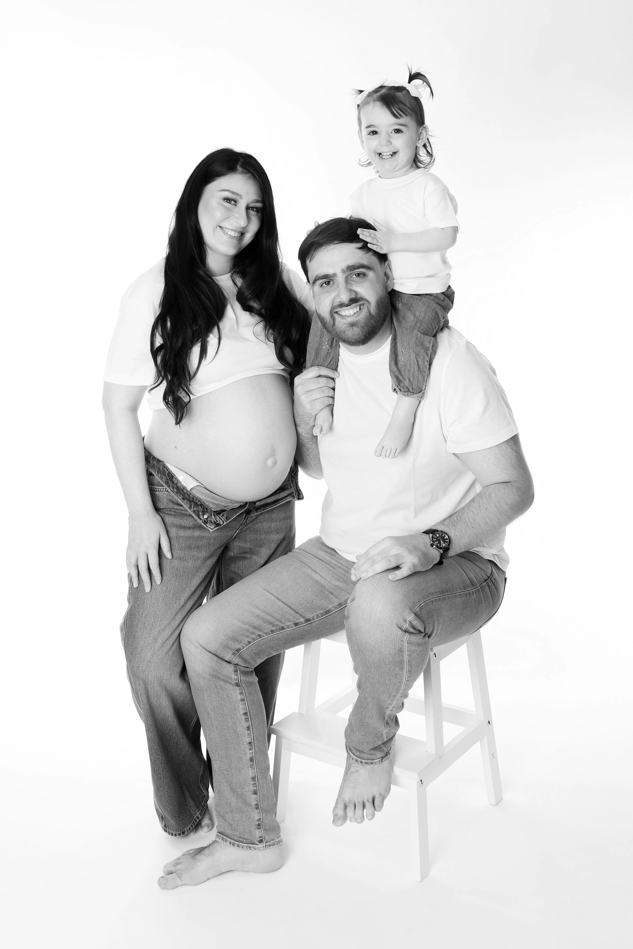Maternity_photography_with_family_Sevenoaks.jpg
