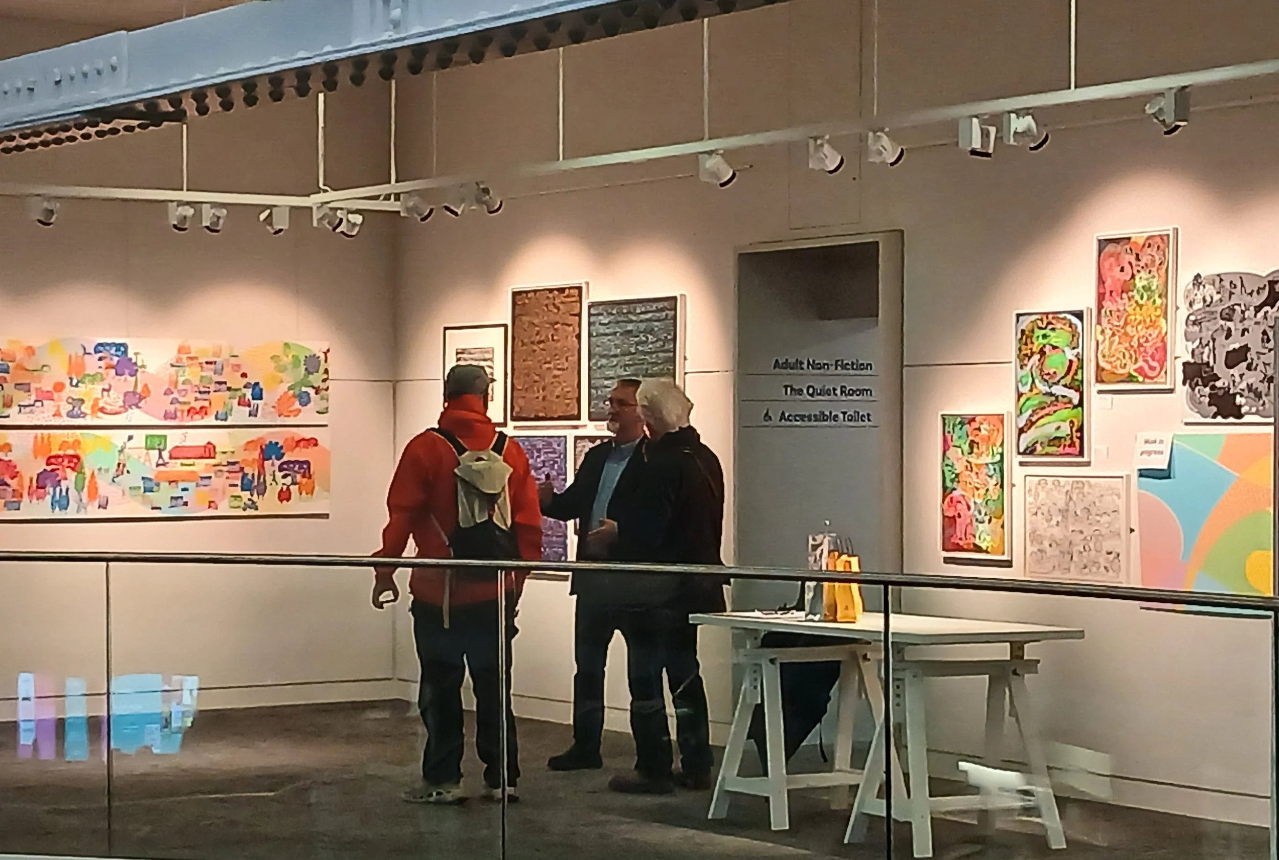 Dr Simon Hobbs, David Thomas + MJ photo by Sue Jones.JPG