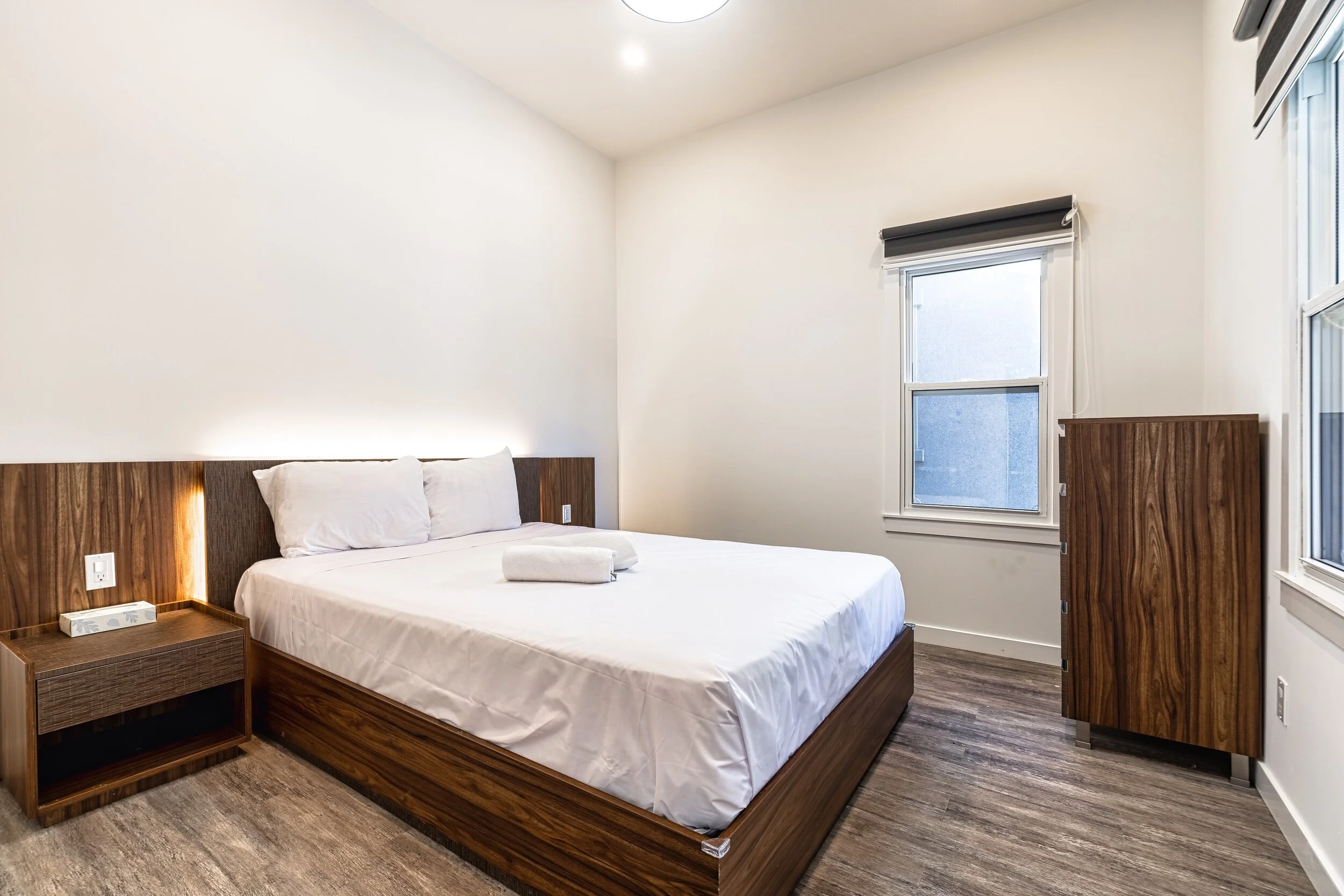 Cottage 3 Bedroom 1.jpeg