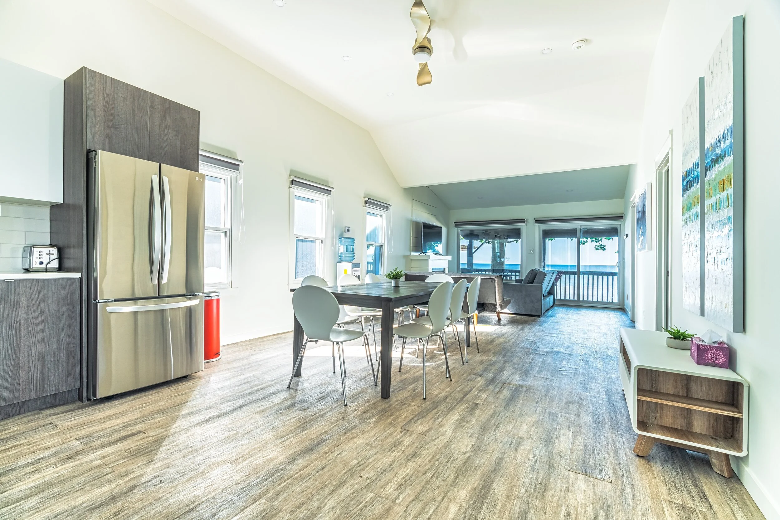 Cottage 3 Interior.jpeg