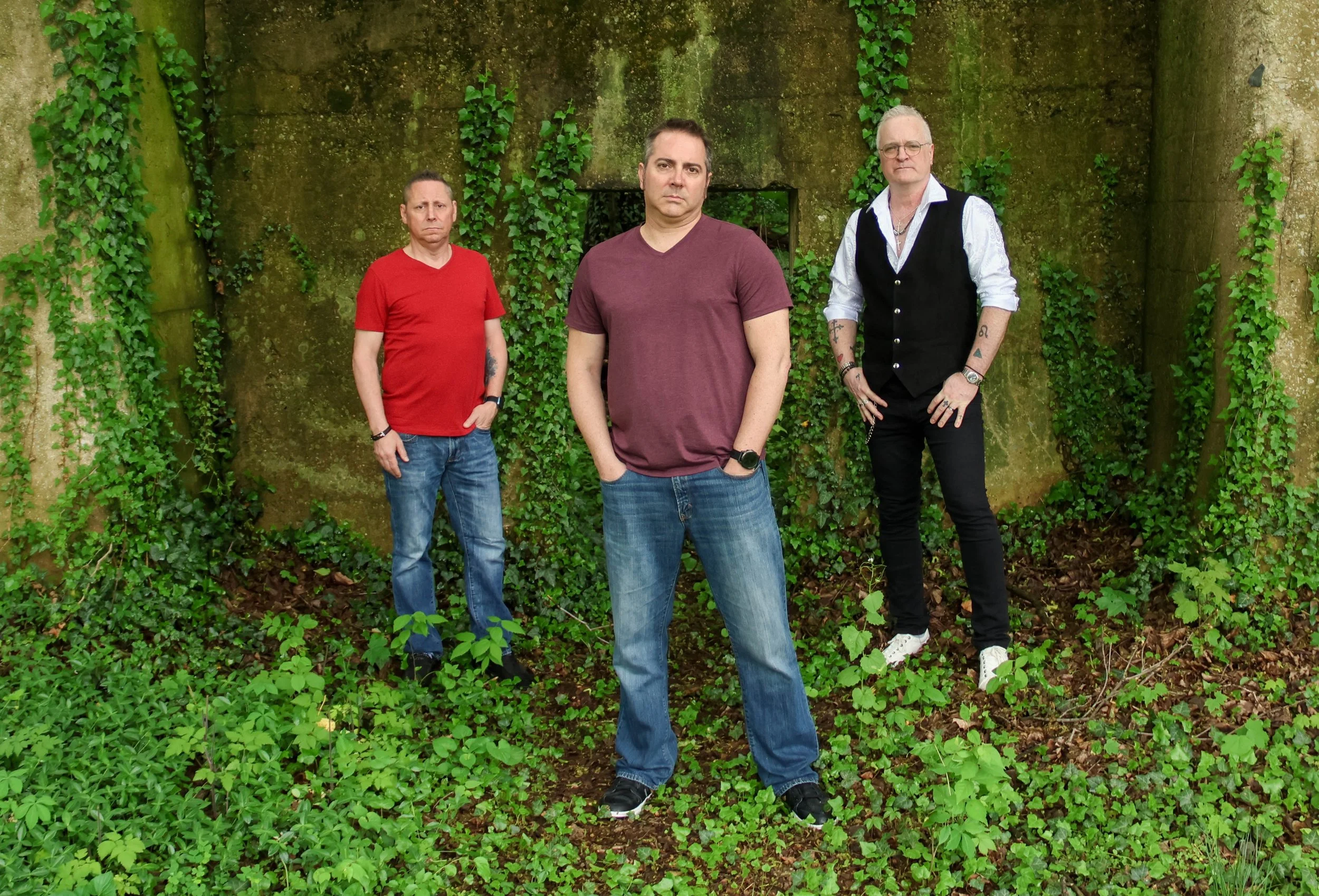 Offical photo of Mr. Weaverface (center) with his band, Timothy Jackson (left, drummer) and Jonathan Presnell (right, bass player)