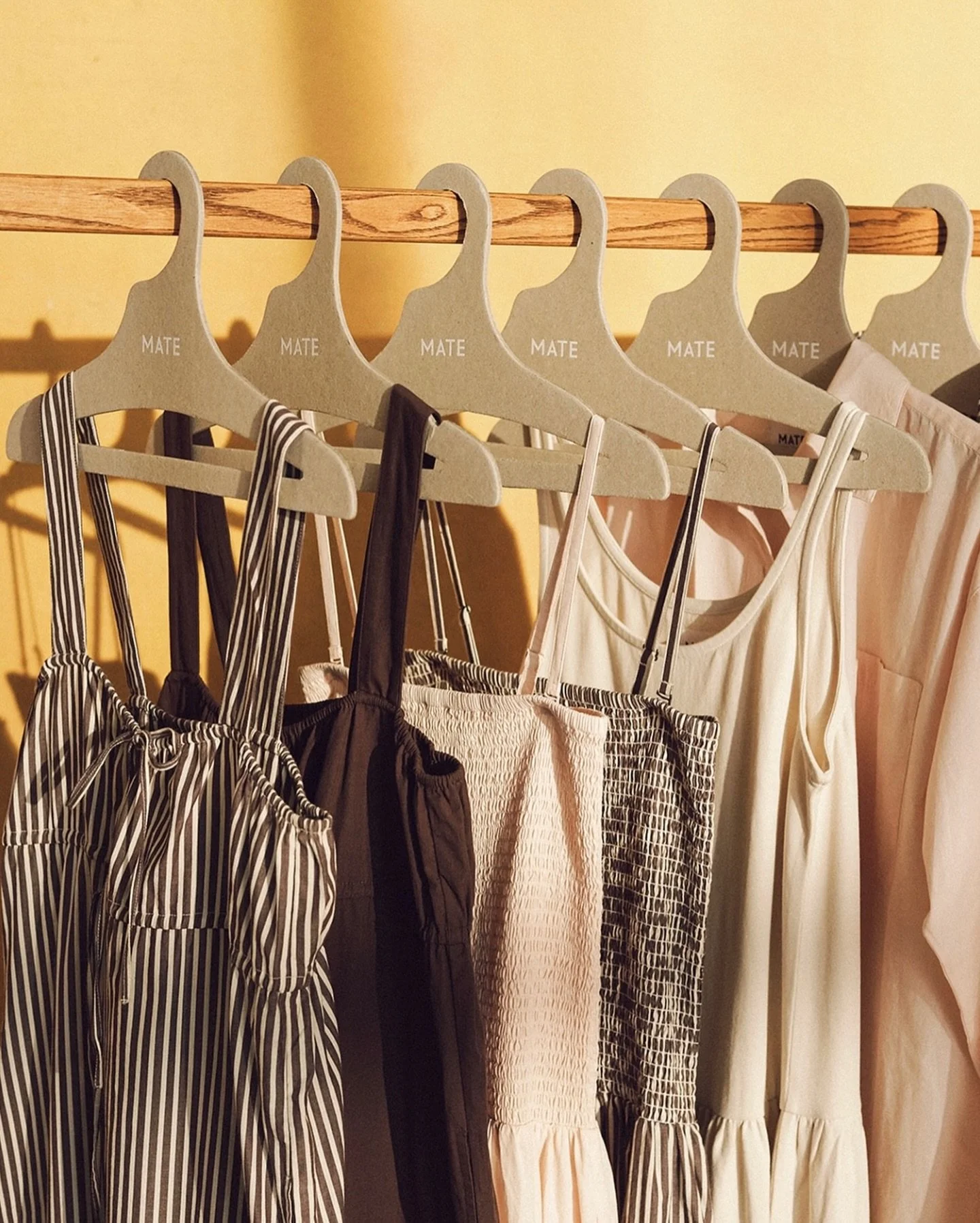 Creating high-quality sustainable hangers for @mate_the_label 🤍

Each hanger is carefully made with a logo design that adds an elegant touch.

Fully biodegradable and recyclable ♻️

#hangers #sustainablehangers #sustainablefashion #design #customhan