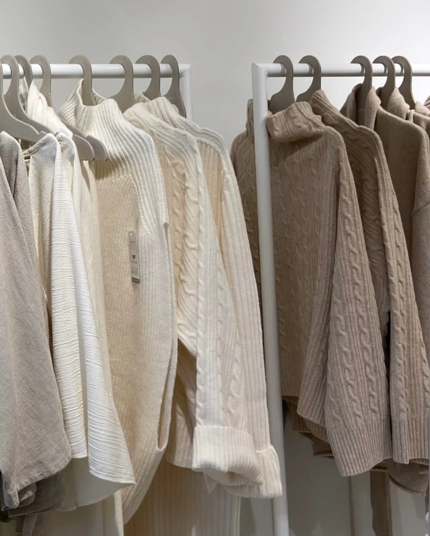 Look how nicely the clothes hang on these hangers. They are shaped like shoulders and have your logo on them.

The hanger feels like a natural part of your clothing. We spent a lot of time creating this design to make it just right 🫶

Thank you @nii