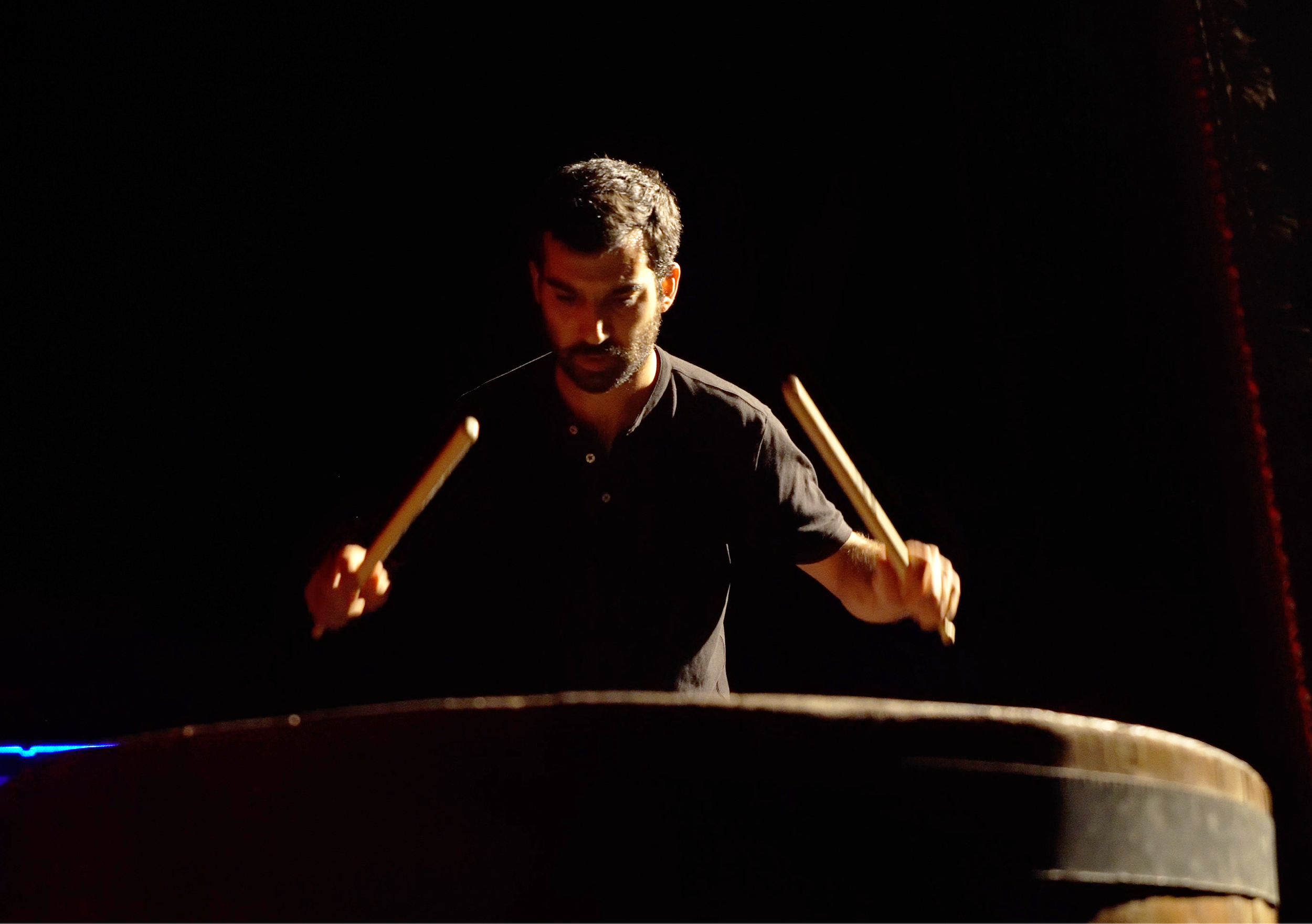 CICLO  MÚSICA ATRAVÉS DO TEMPO • Caixa Eléctrica • João Dias recital de percussão