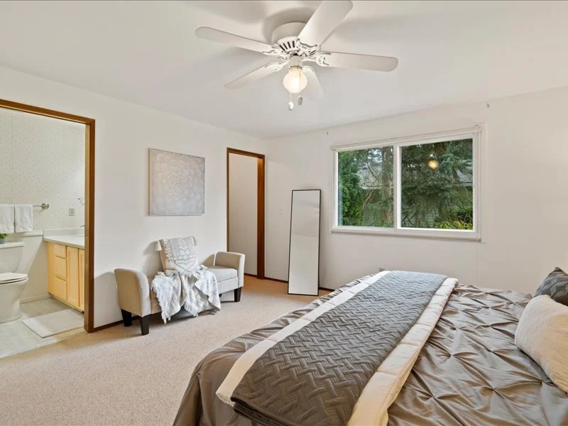 24848 13th Avenue S Des Moines, WA 98198 (23).jpg