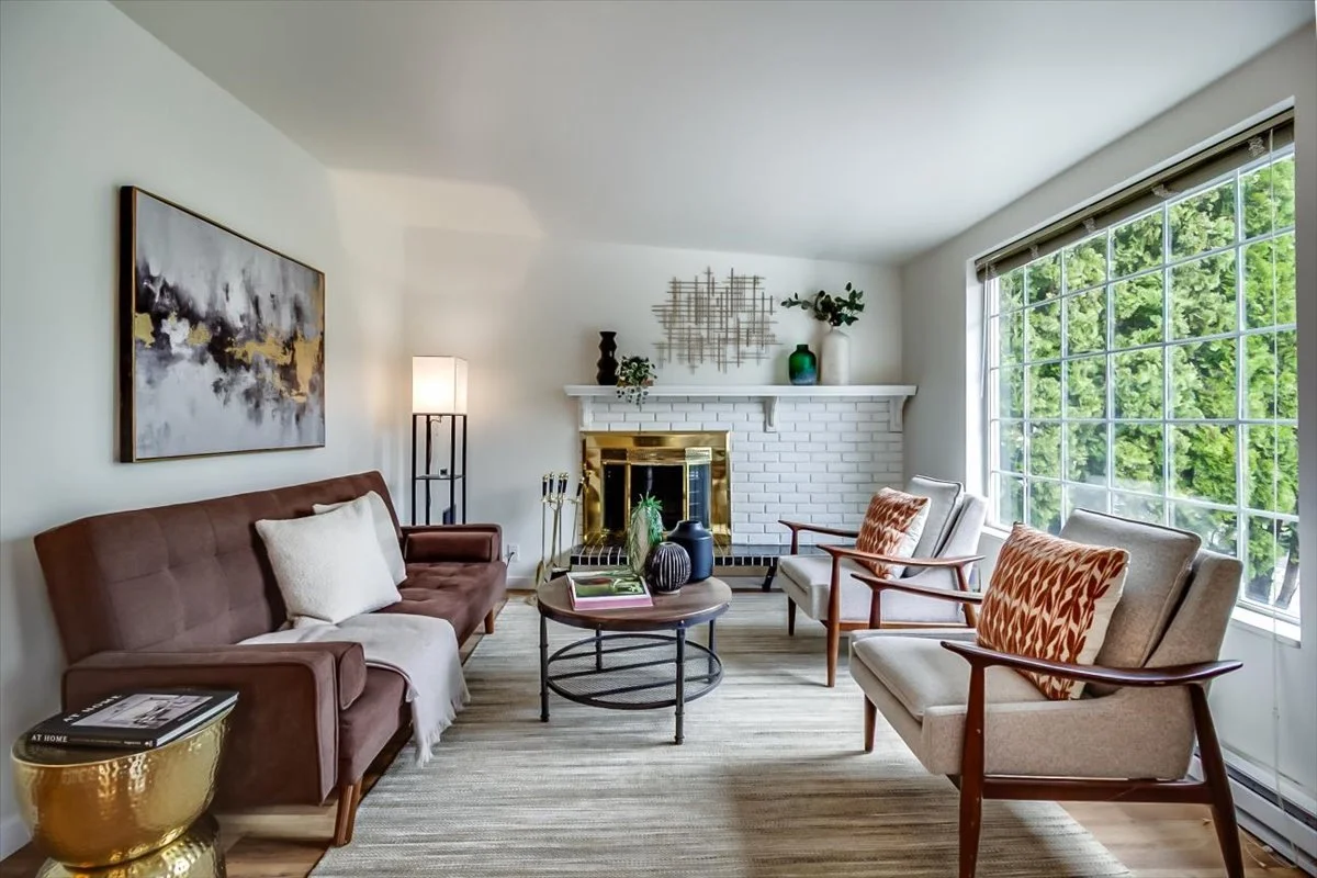 03-14043 Burke Ave N--4.jpg