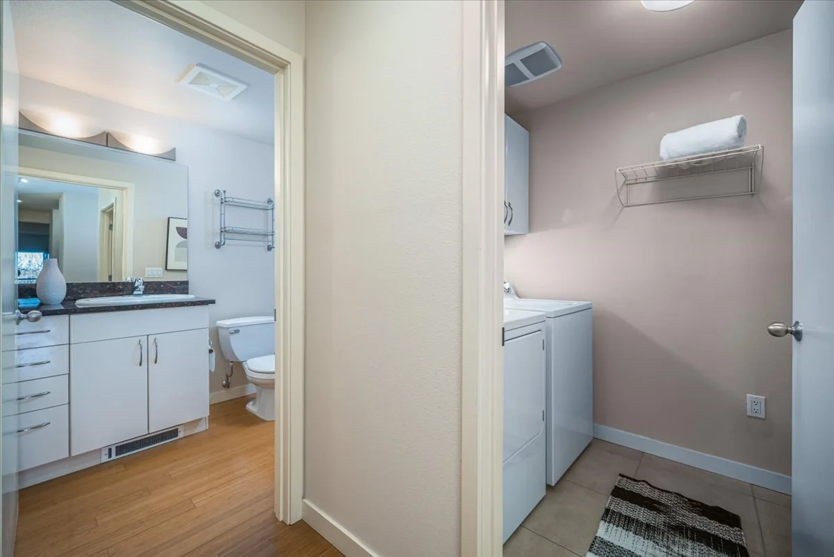 1 Broadway #211 Tacoma WA (27).jpg