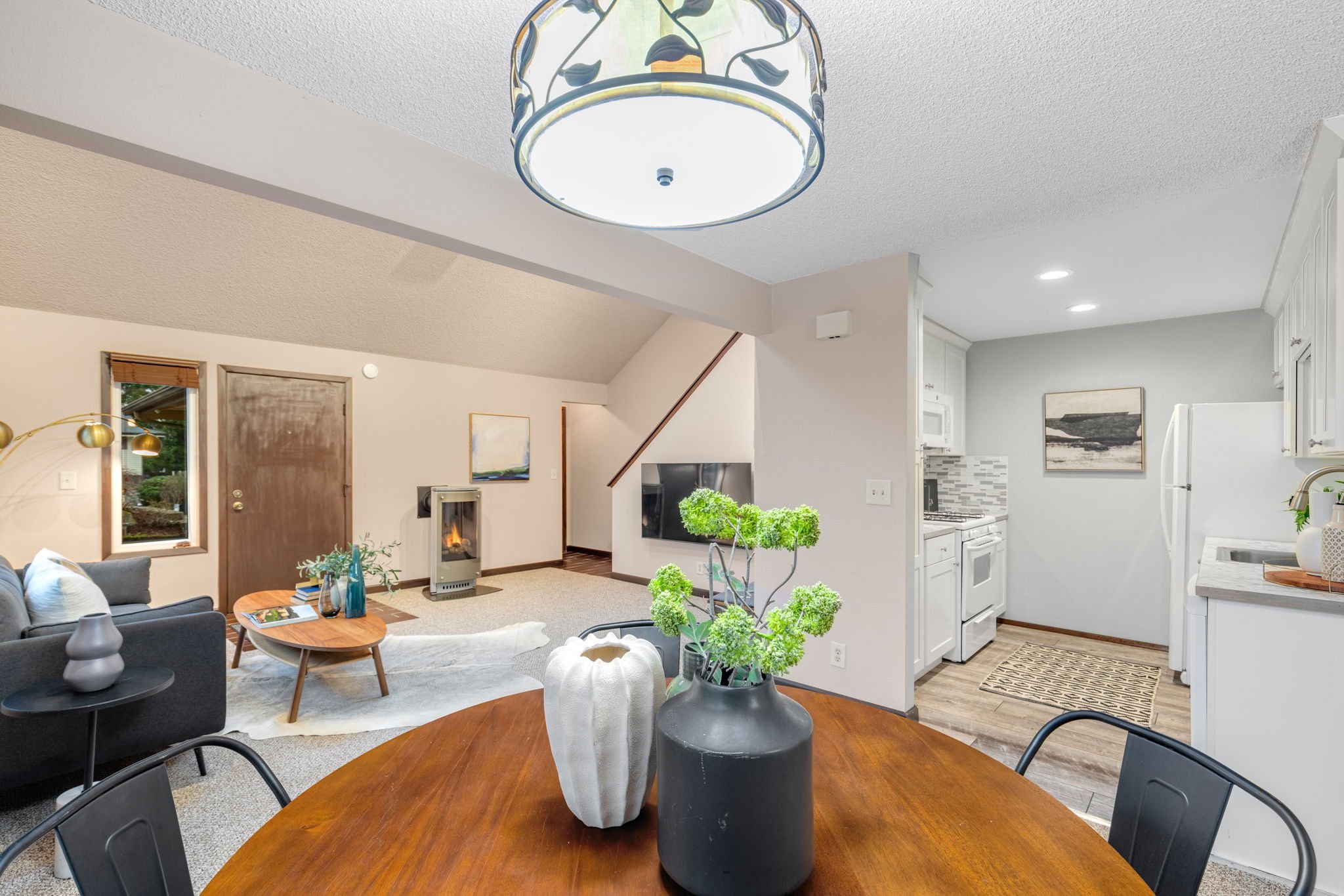 24709 13th Avenue S Des Moines, WA 98198 (10).jpg