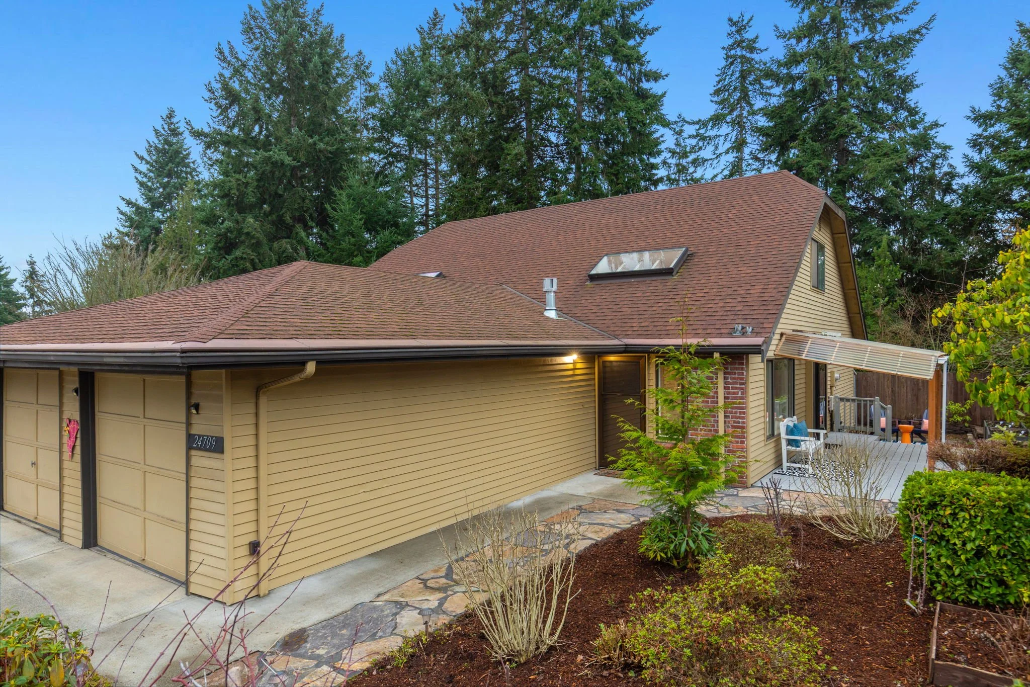 24709 13th Avenue S Des Moines, WA 98198 (3).jpg