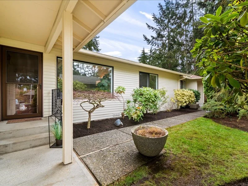 24848 13th Avenue S Des Moines, WA 98198 (4).jpg