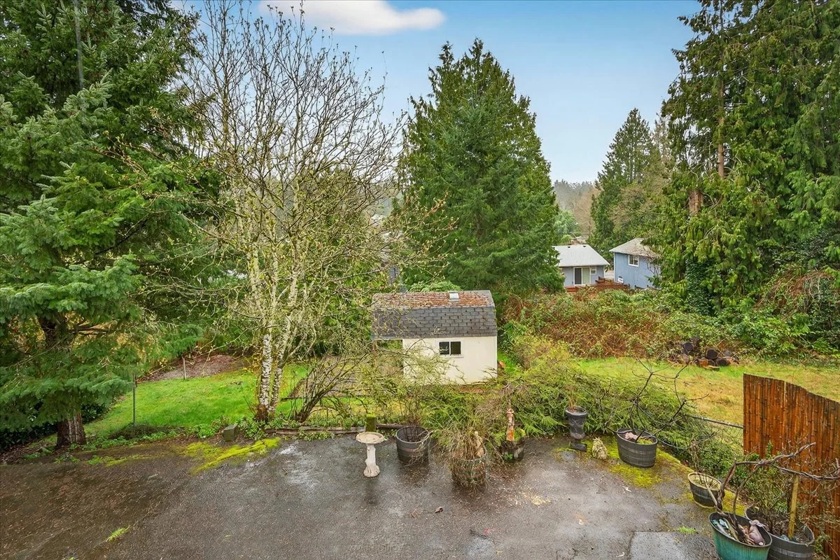 16008 10th Avenue NE Shoreline (44).jpg