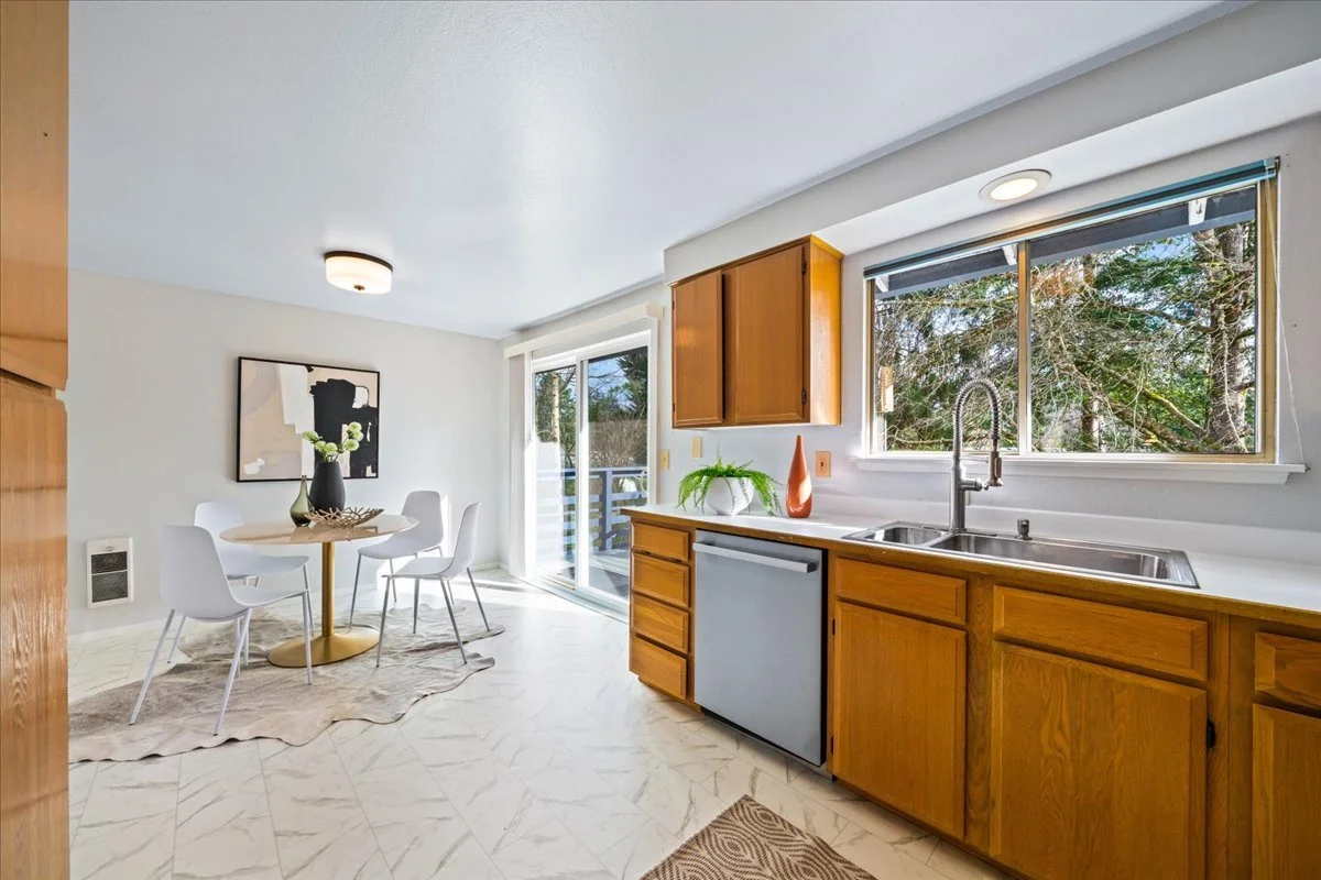 10901 NE 151st Street Bothell, WA 98011 (13).jpg