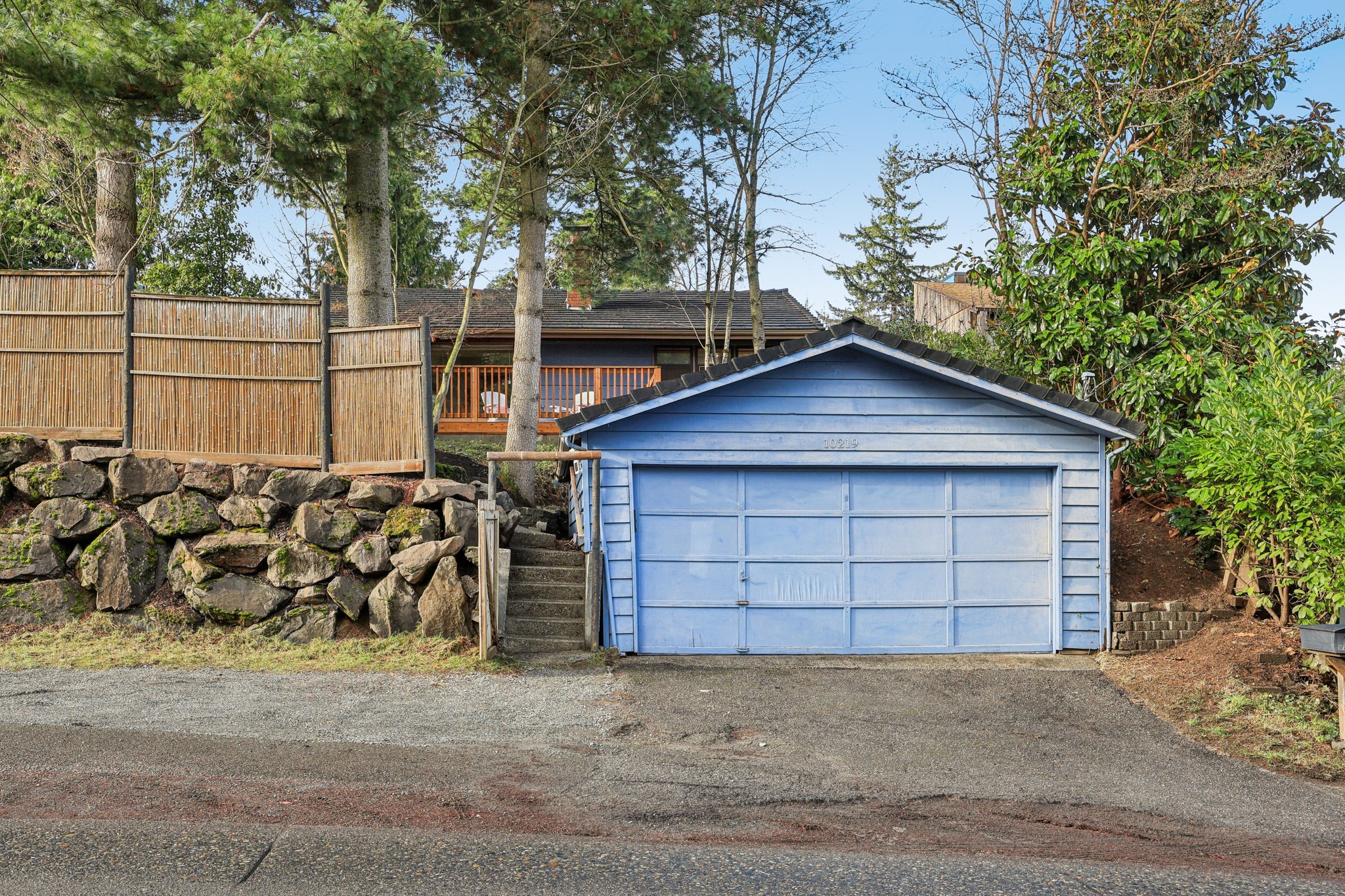 32-web-or-mls-10219 15th Ave-S1401-051.jpg