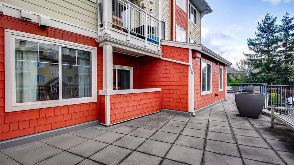 517 225th Lane NE E102 Sammamish (9).jpg