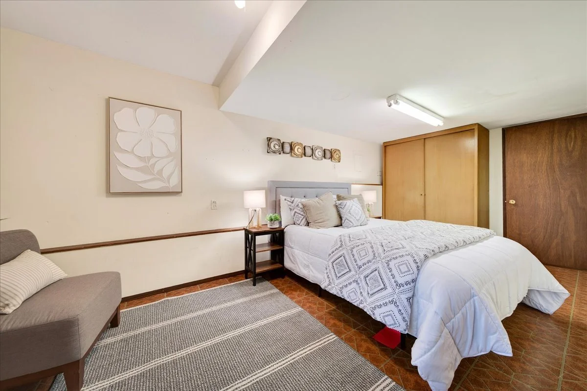 16008 10th Avenue NE Shoreline (34).jpg