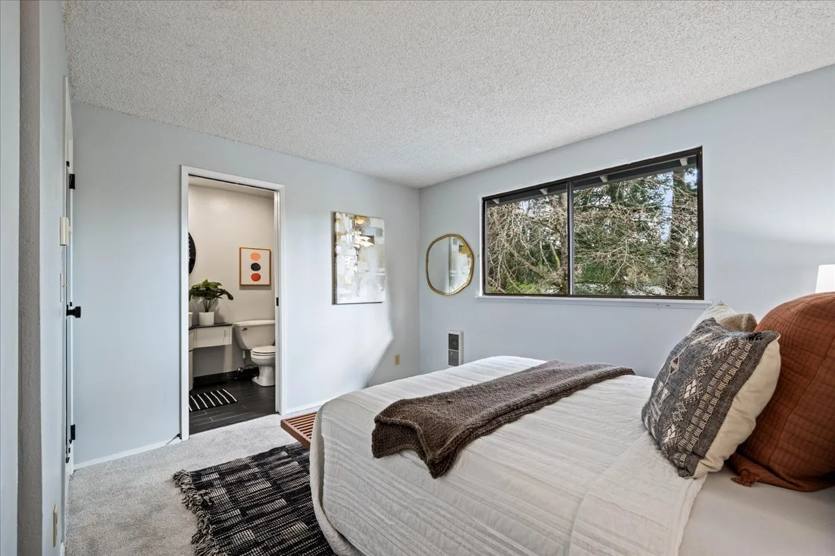 10901 NE 151st Street Bothell, WA 98011 (22).jpg