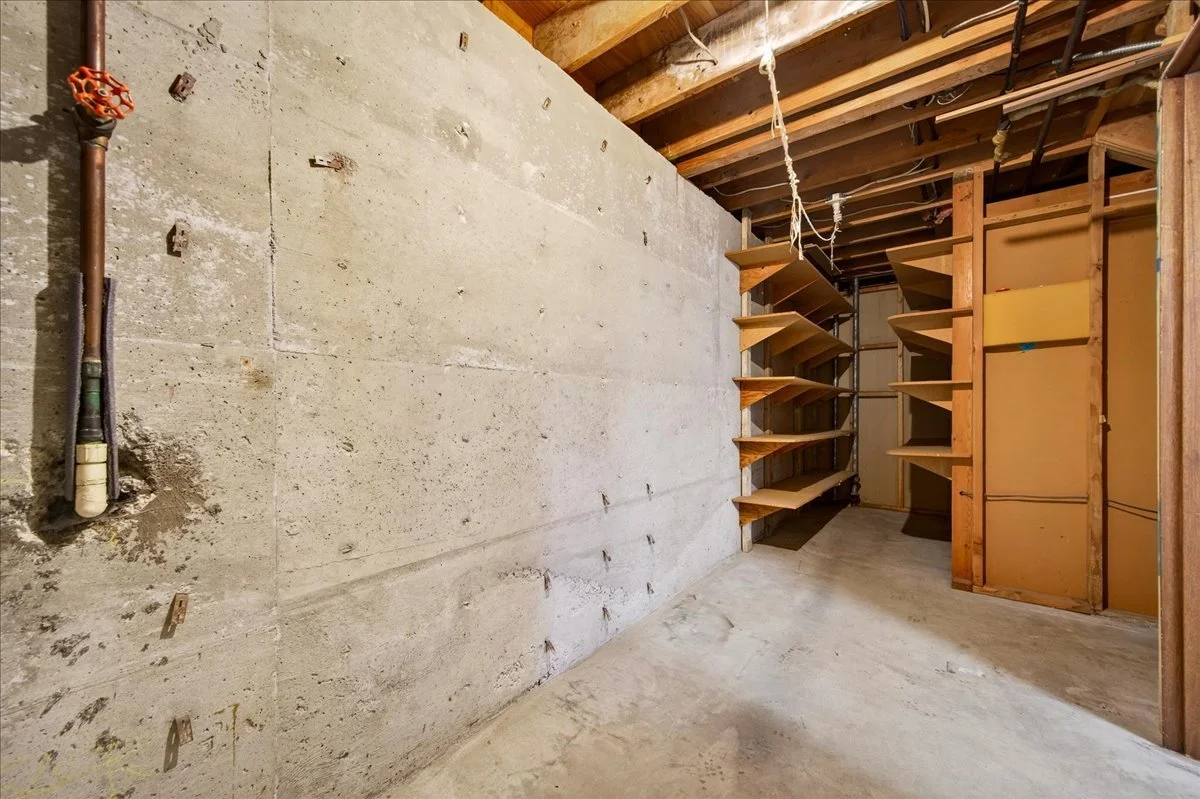 16008 10th Avenue NE Shoreline (35).jpg