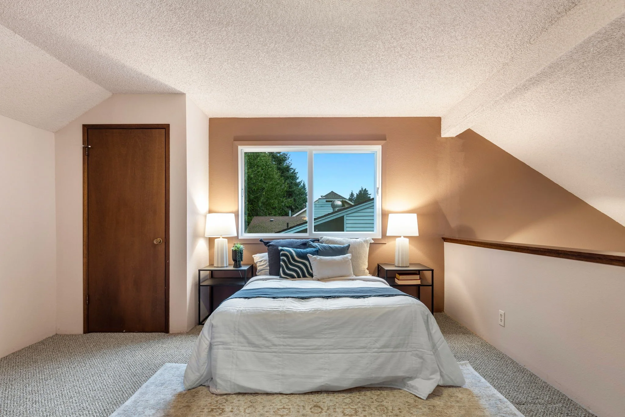 24709 13th Avenue S Des Moines, WA 98198 (20).jpg