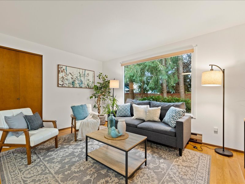 24848 13th Avenue S Des Moines, WA 98198 (30).jpg