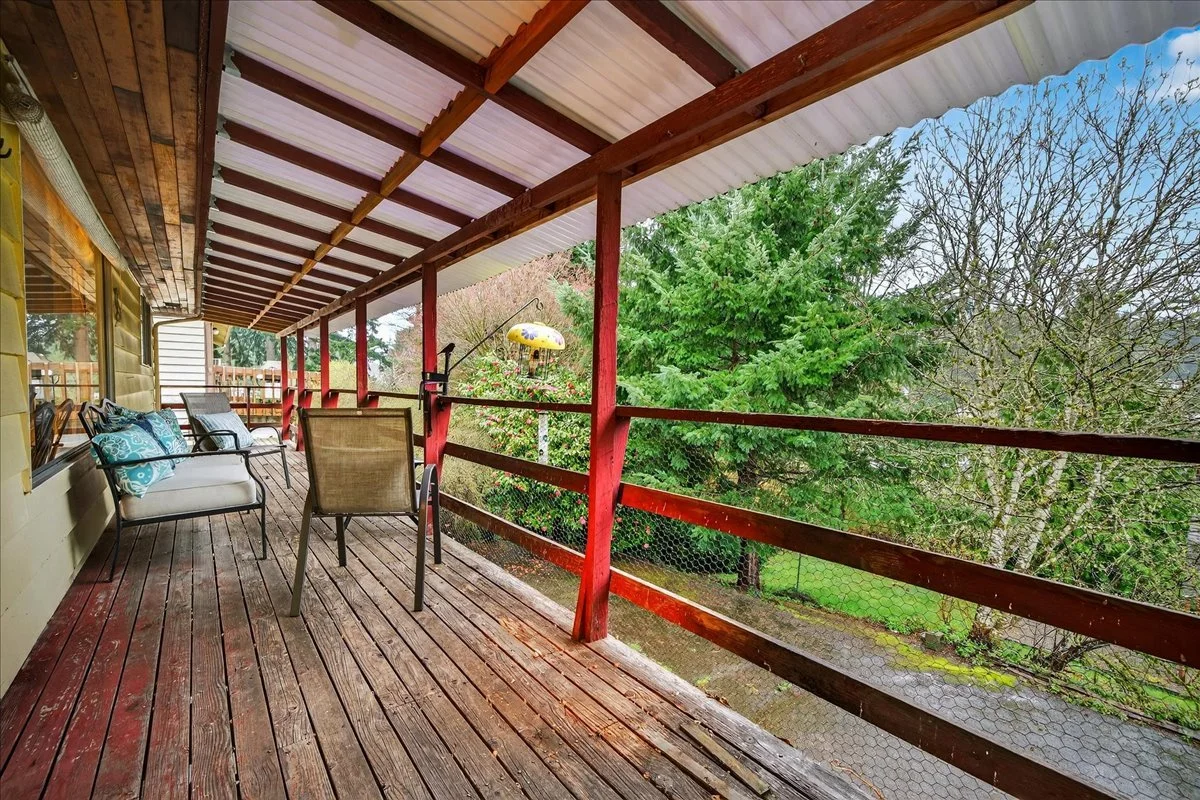 16008 10th Avenue NE Shoreline (18).jpg