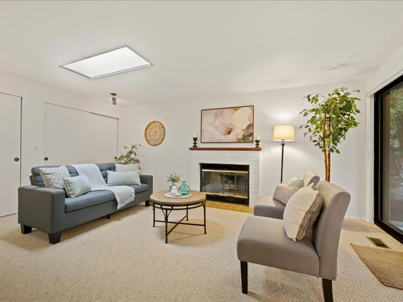 24848 13th Avenue S Des Moines, WA 98198 (8).jpg