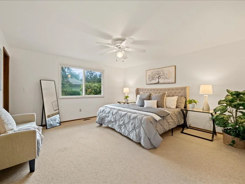 24848 13th Avenue S Des Moines, WA 98198 (22).jpg