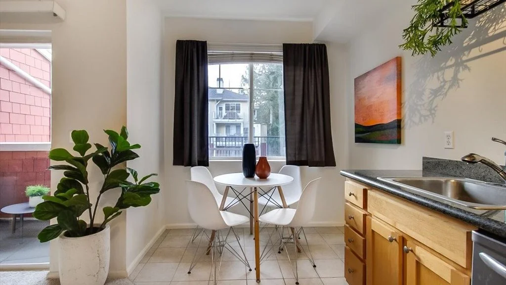 517 225th Lane NE E102 Sammamish (10).jpg