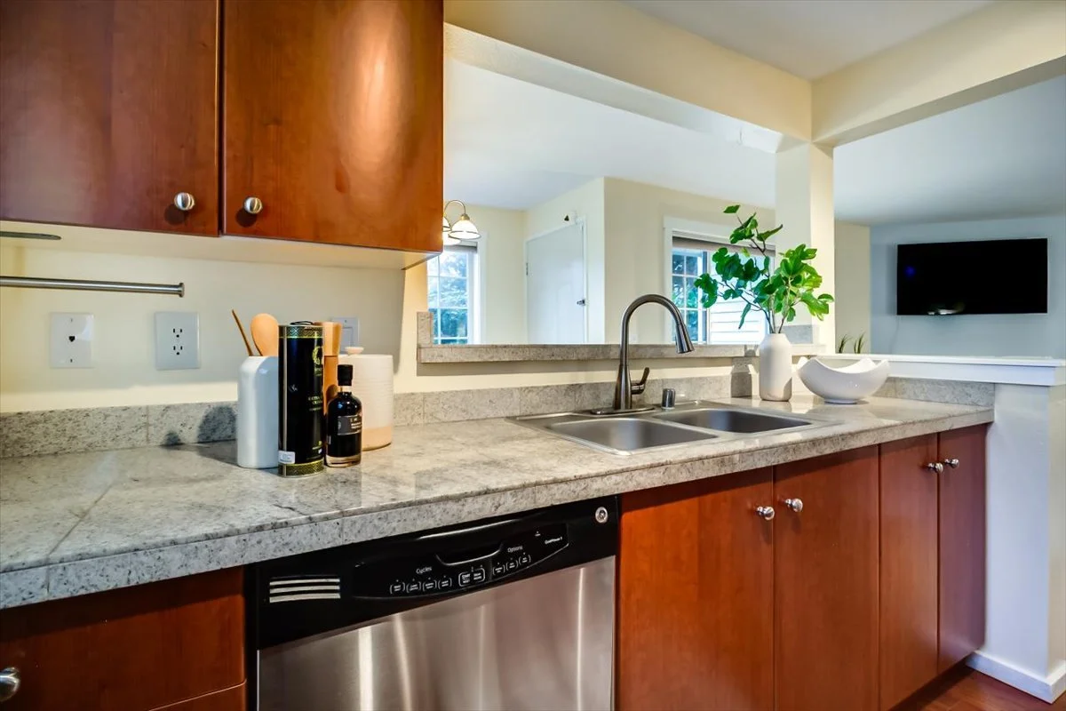 12404 E Gibson Road D101 Everett (9).jpg