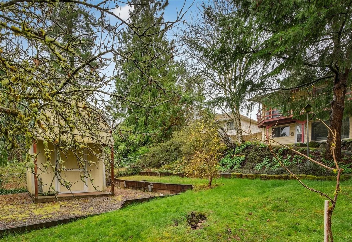 16008 10th Avenue NE Shoreline (37).jpg