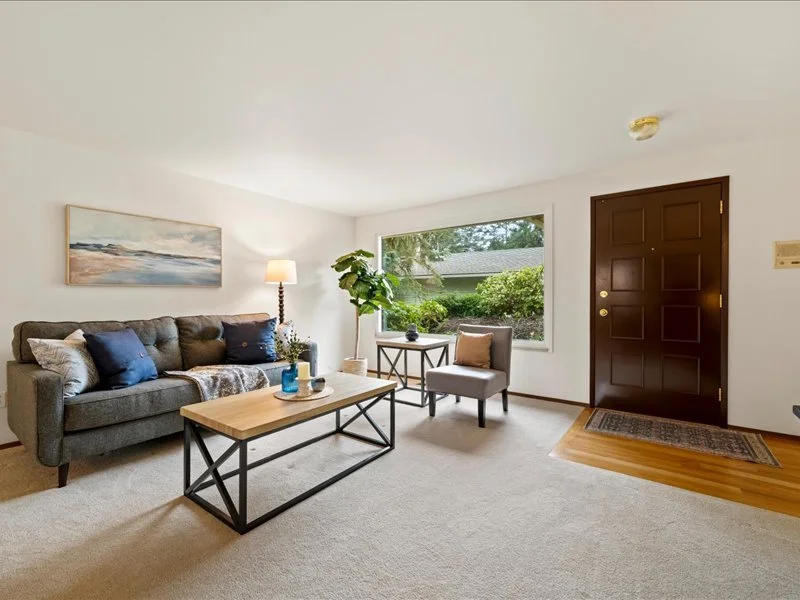 24848 13th Avenue S Des Moines, WA 98198 (5).jpg