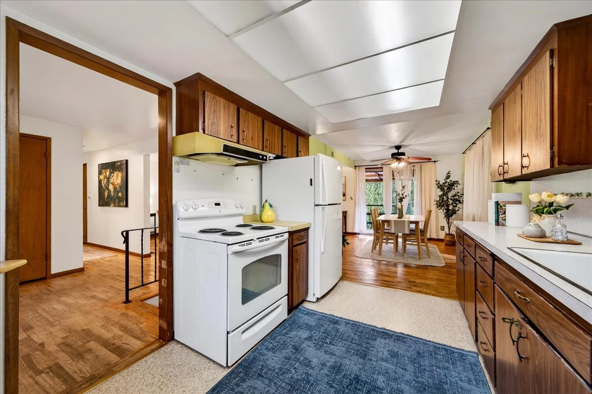 16008 10th Avenue NE Shoreline (12).jpg