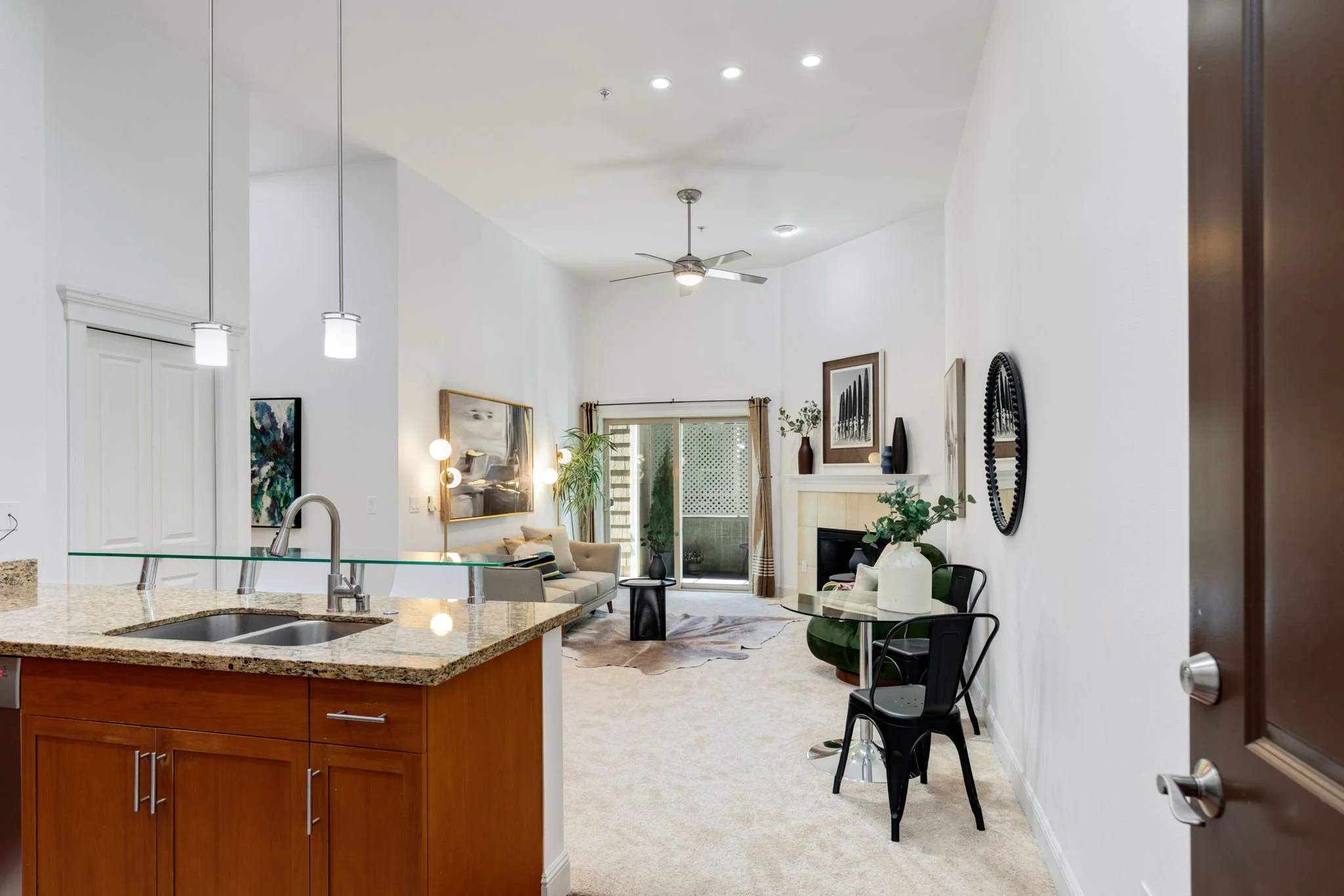 3150 W Government Way Unit 101, Seattle WA_0007.jpg