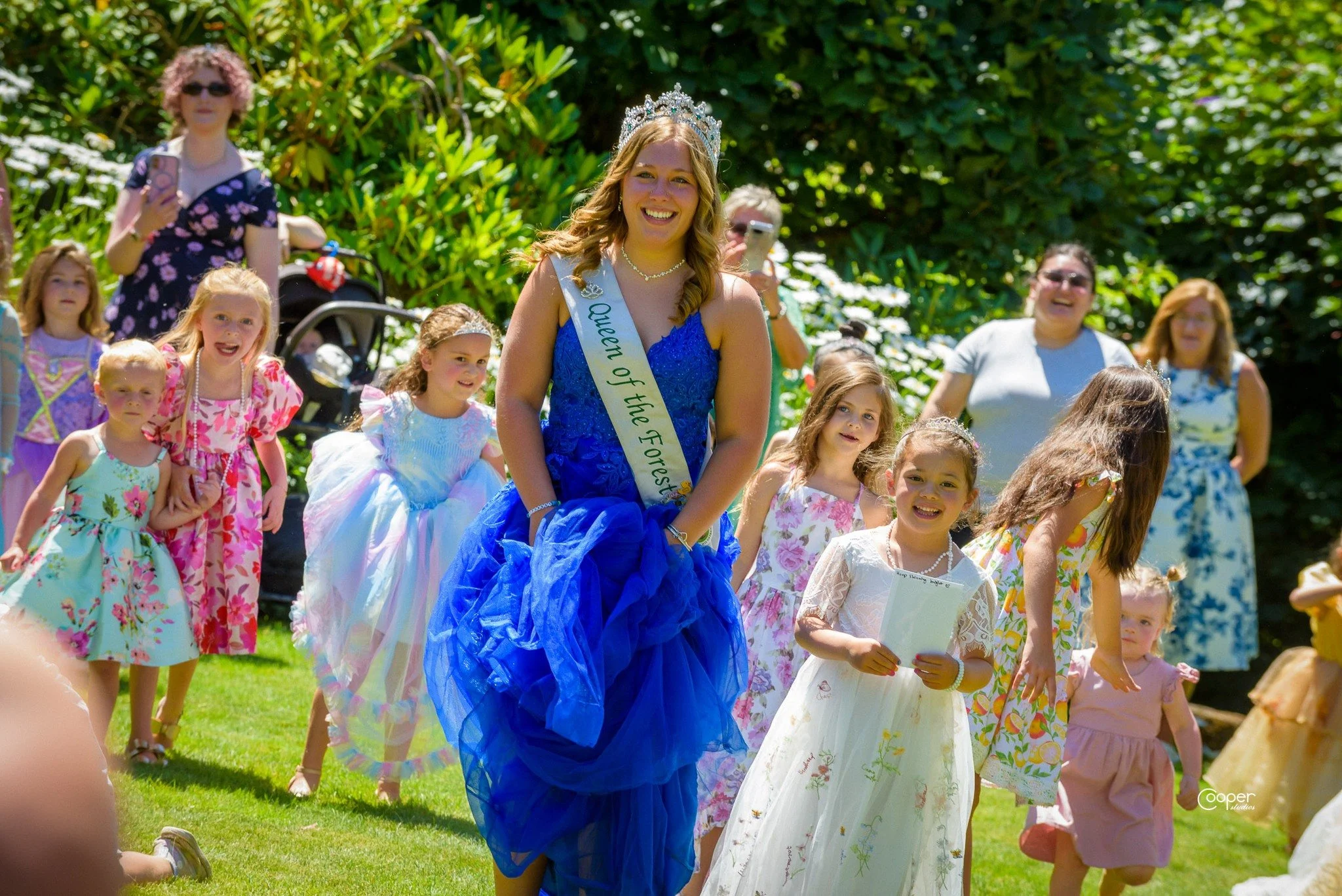 We had an AMAZING time at the Royalty Tea Party on Sunday!  Thank you to everyone who came (and braved the heat ☀️). It's so fun to see the experience the kids have while interacting with our Royalty Court. 
There was delicious food from Maple Glen A