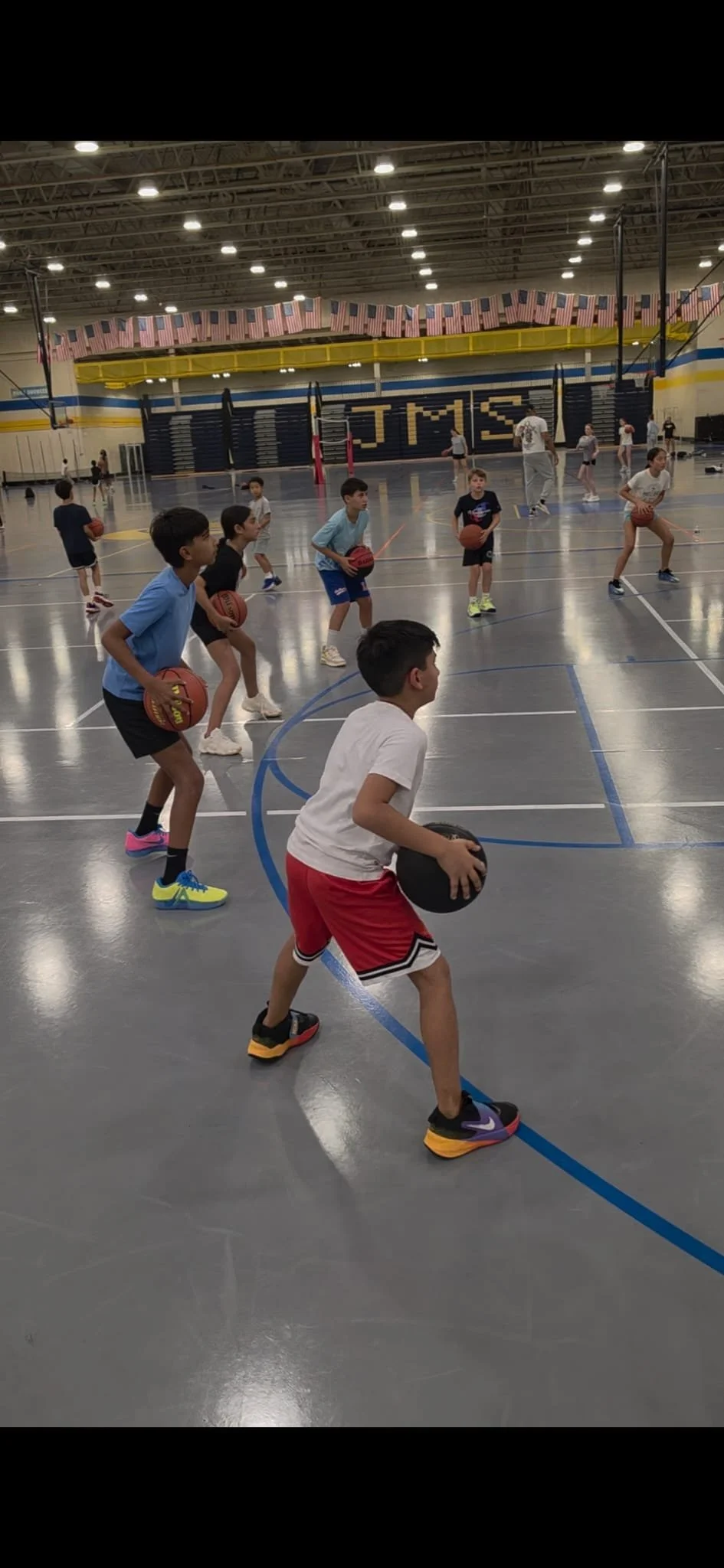 GROUP BASKETBALL TRAINING