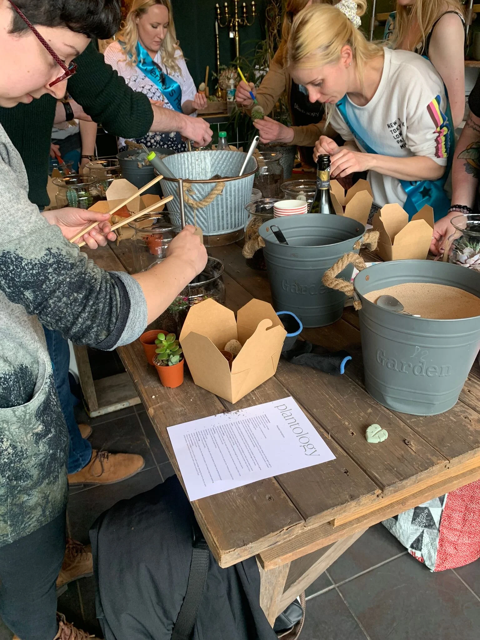 5E98C400-0566-4C8F-B379-66FB6C313818