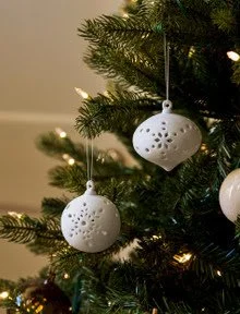 Cutwork bauble