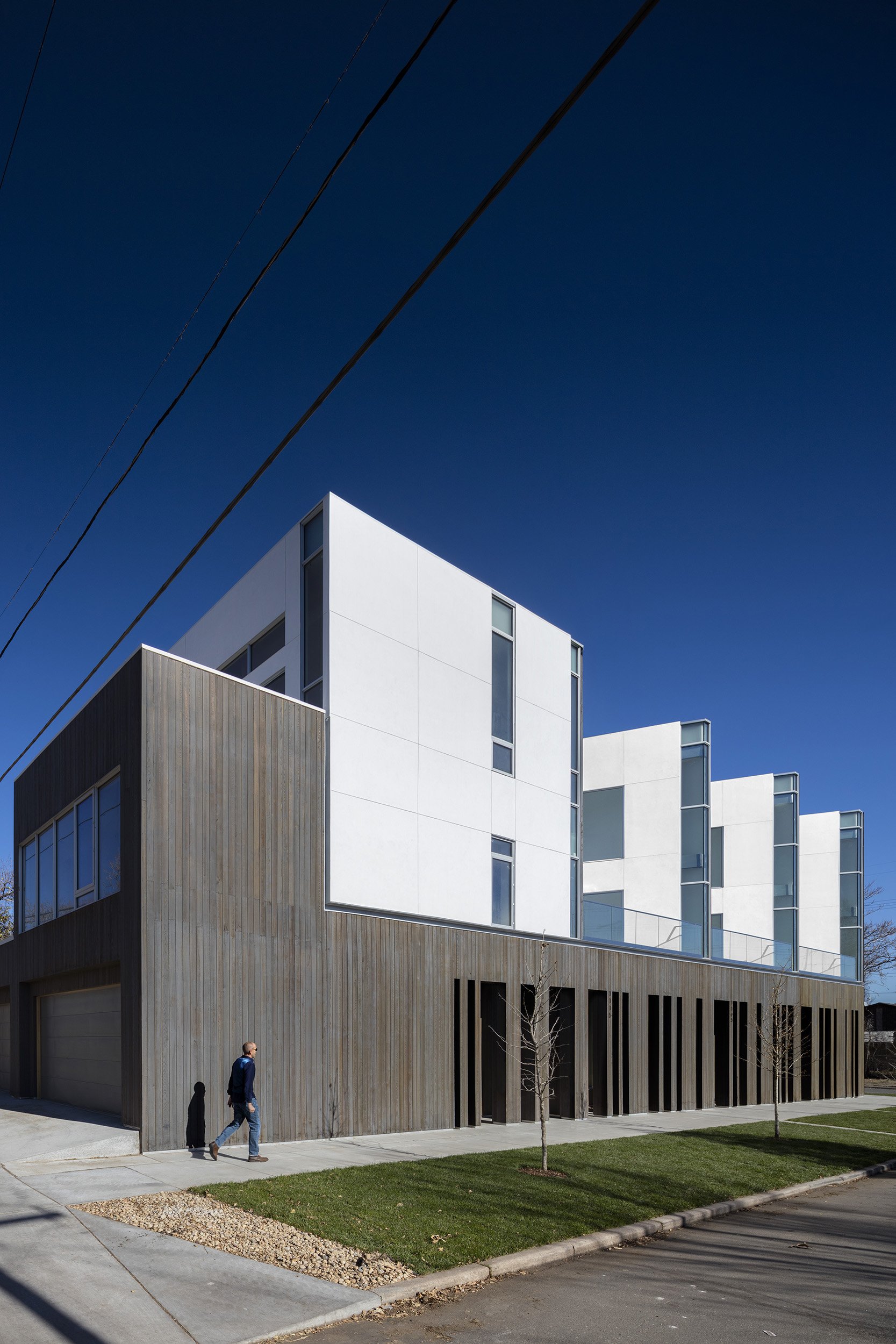 Exterior_8206-2500px.jpg