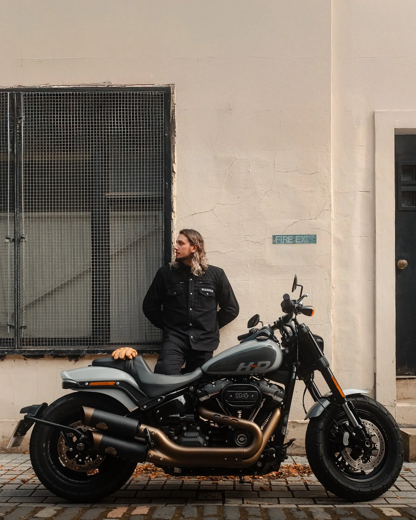 Soaking up the last of the sunshine with @harleydavidson_uk Fat Bob 114 around Glasgow. 

📸: @salem.moto 
Edits: @coiacreative 

#harleydavidson #fatbob #fatbob114 #harleydavidsonuk #harleydavidsonmotorcycles