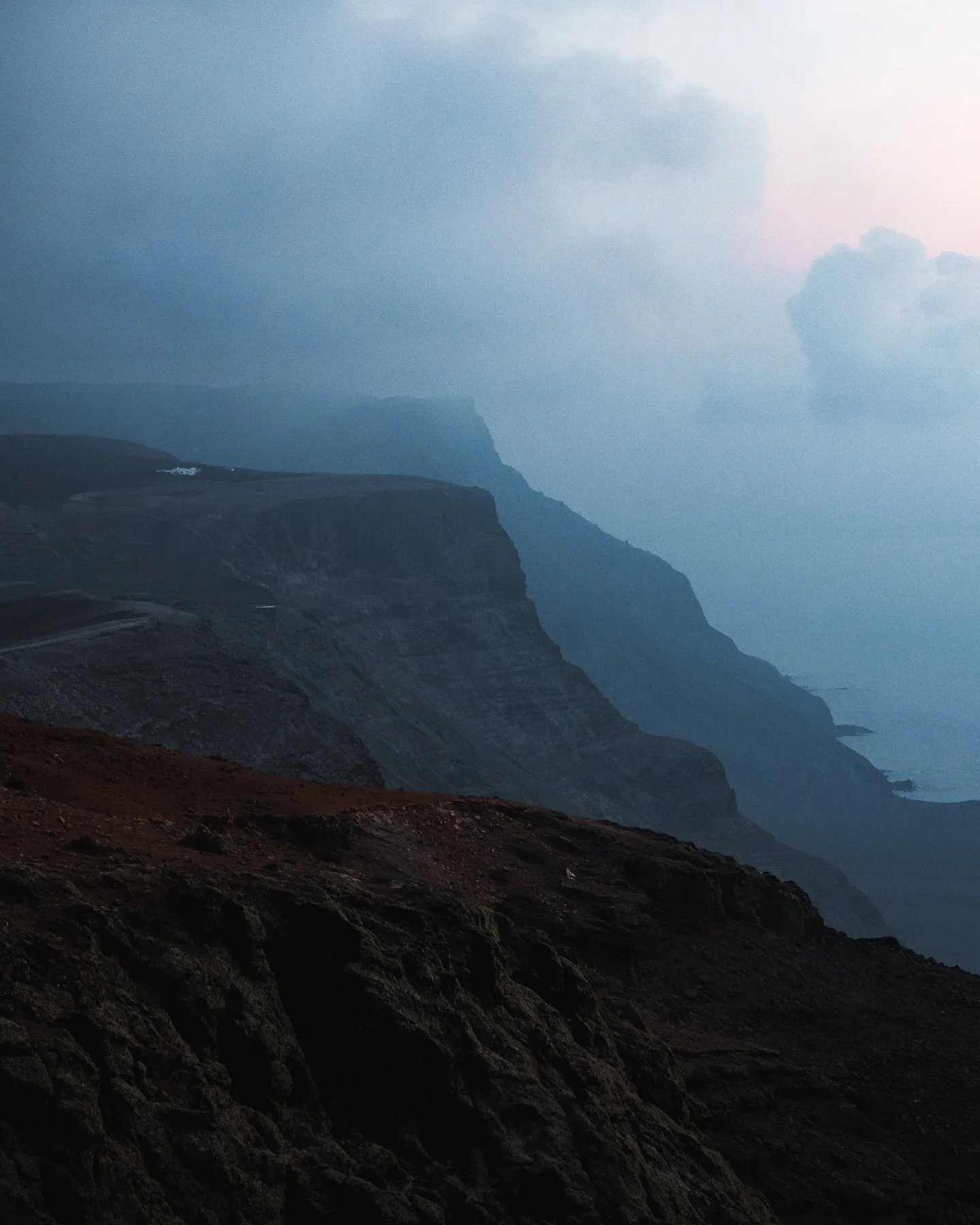 Blue hour or Sunset? 

Can&rsquo;t wait to be back in the mountains in a few weeks time. 

#lanzarote #bluehour #sunset #canaryislands #photography #grancanaria