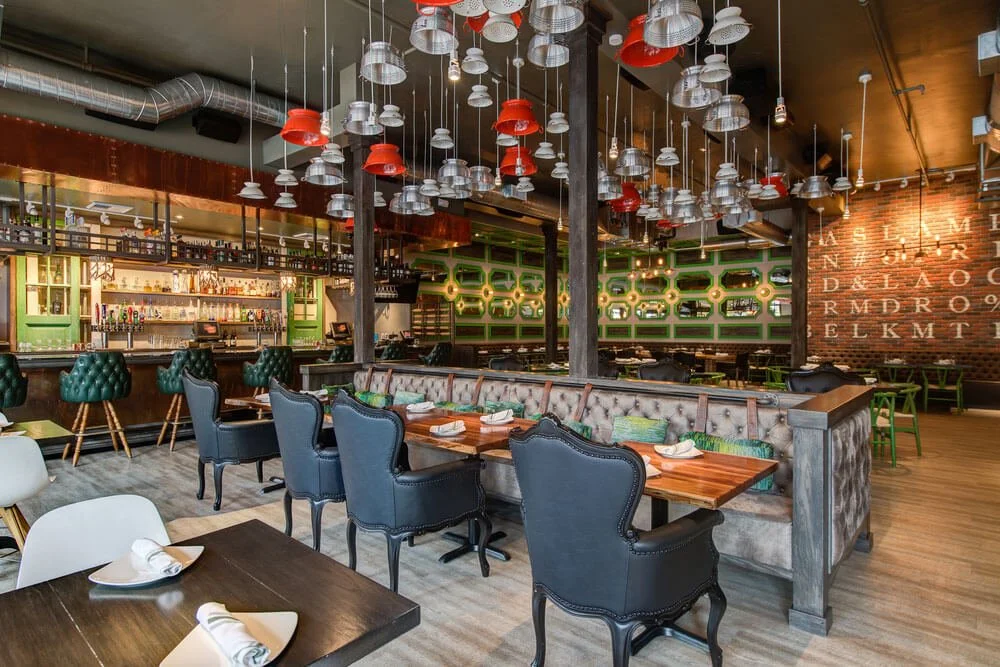 restaurant dining