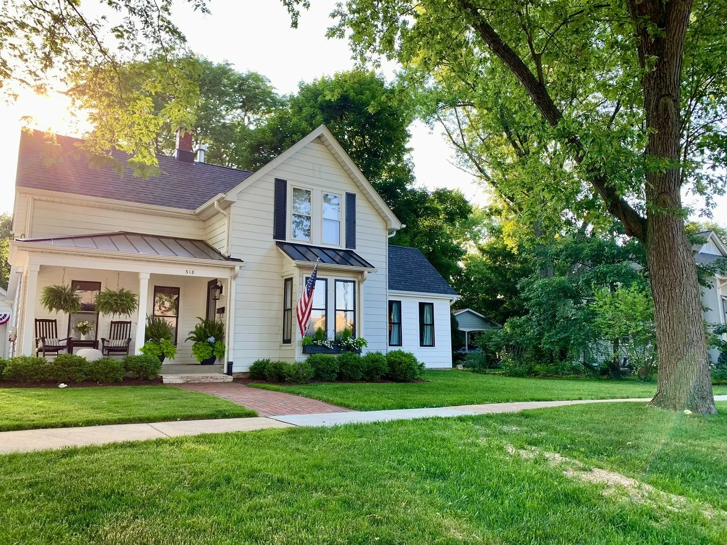 This holiday season feels EXTRA special because our beloved owner of Chi-Cuterie, Michelle, is featured this year on the Geneva Holiday House Tour for her own historic farmhouse! ✨🎄✨

Built in the 19th century, lovingly restored, and filled with gen
