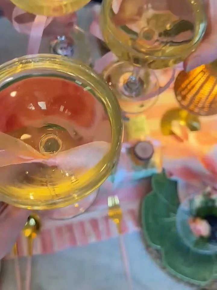 There&rsquo;s something about sparkling wine that instantly changes the mood 🍷
 The sound of bubbles rising in the glass.
 The excuse to slow down, stay a little longer, and celebrate ✨

We&rsquo;re proud to feature iSC Sparkling Wines, a locally cr