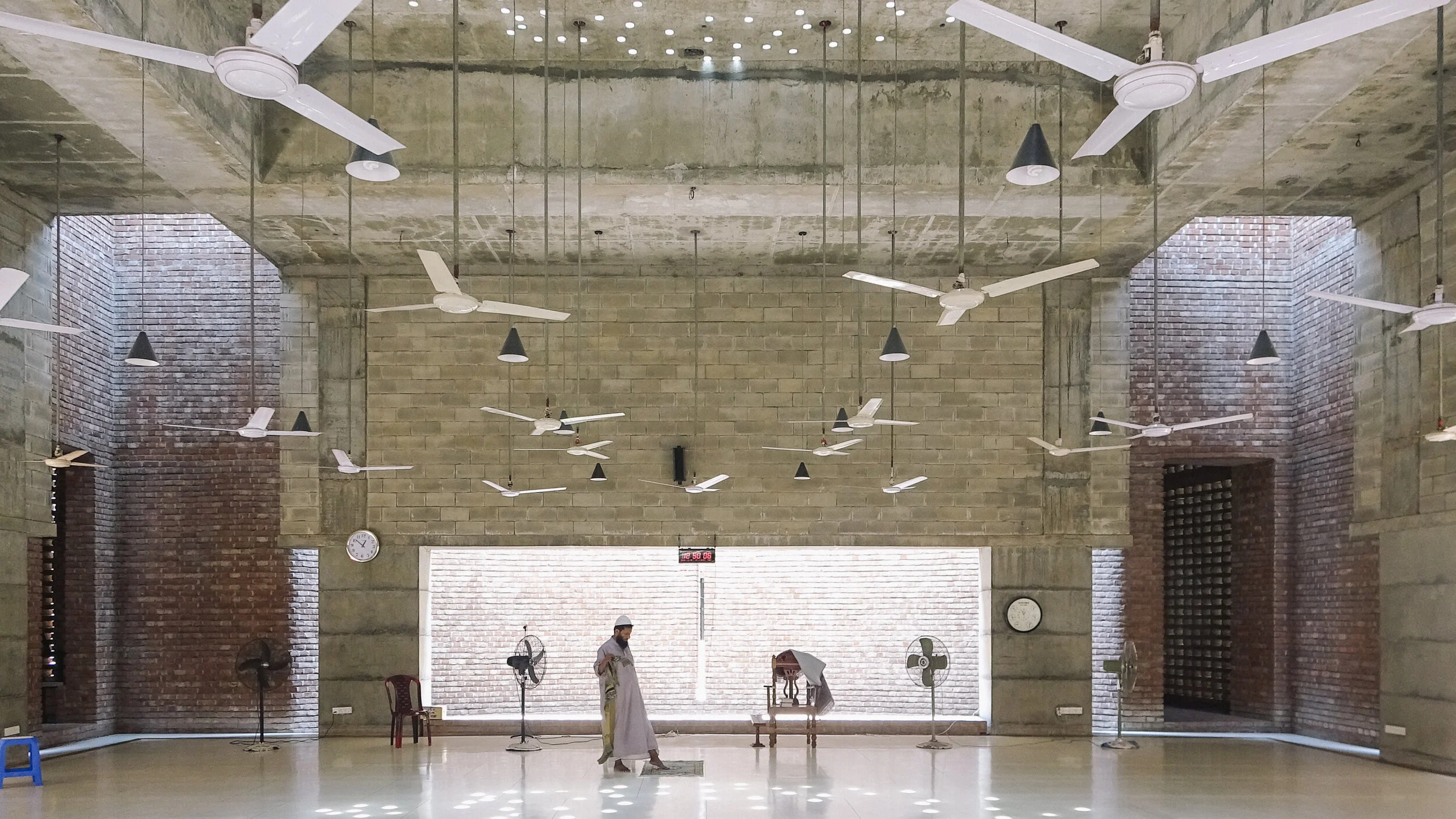 Bait Ur Rouf Mosque, Dhaka, Bangladesh — Sara Kuehn