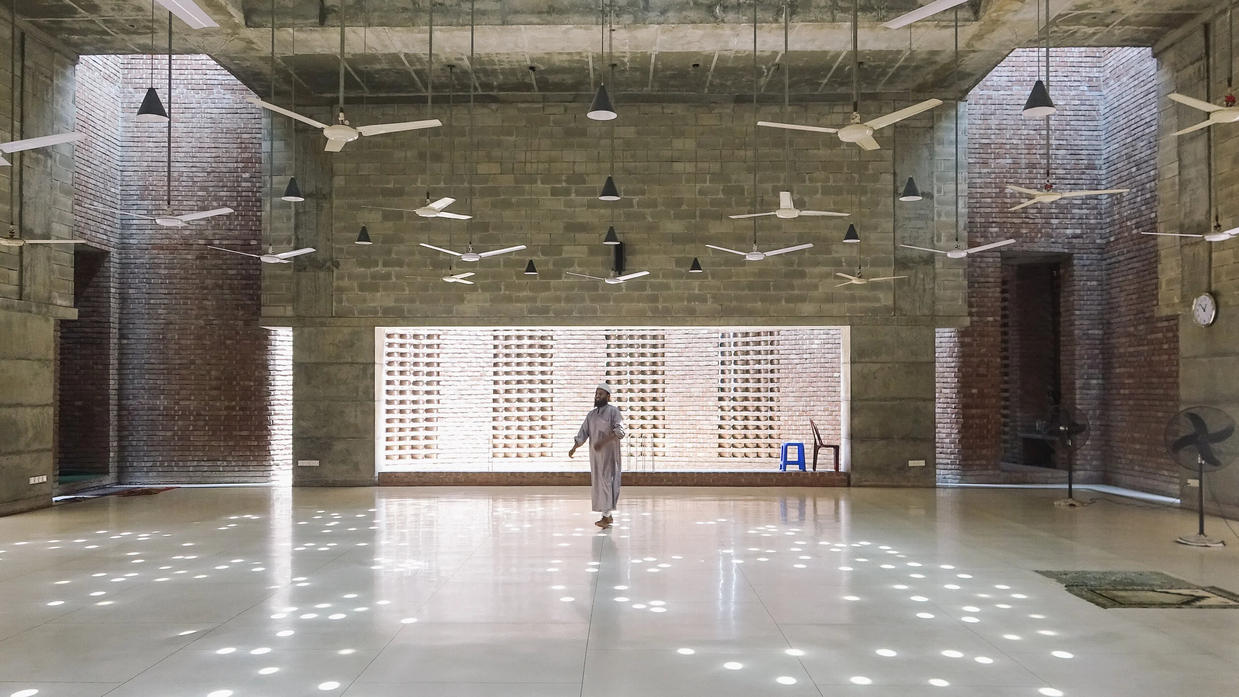 Bait Ur Rouf Mosque, Dhaka, Bangladesh — Sara Kuehn