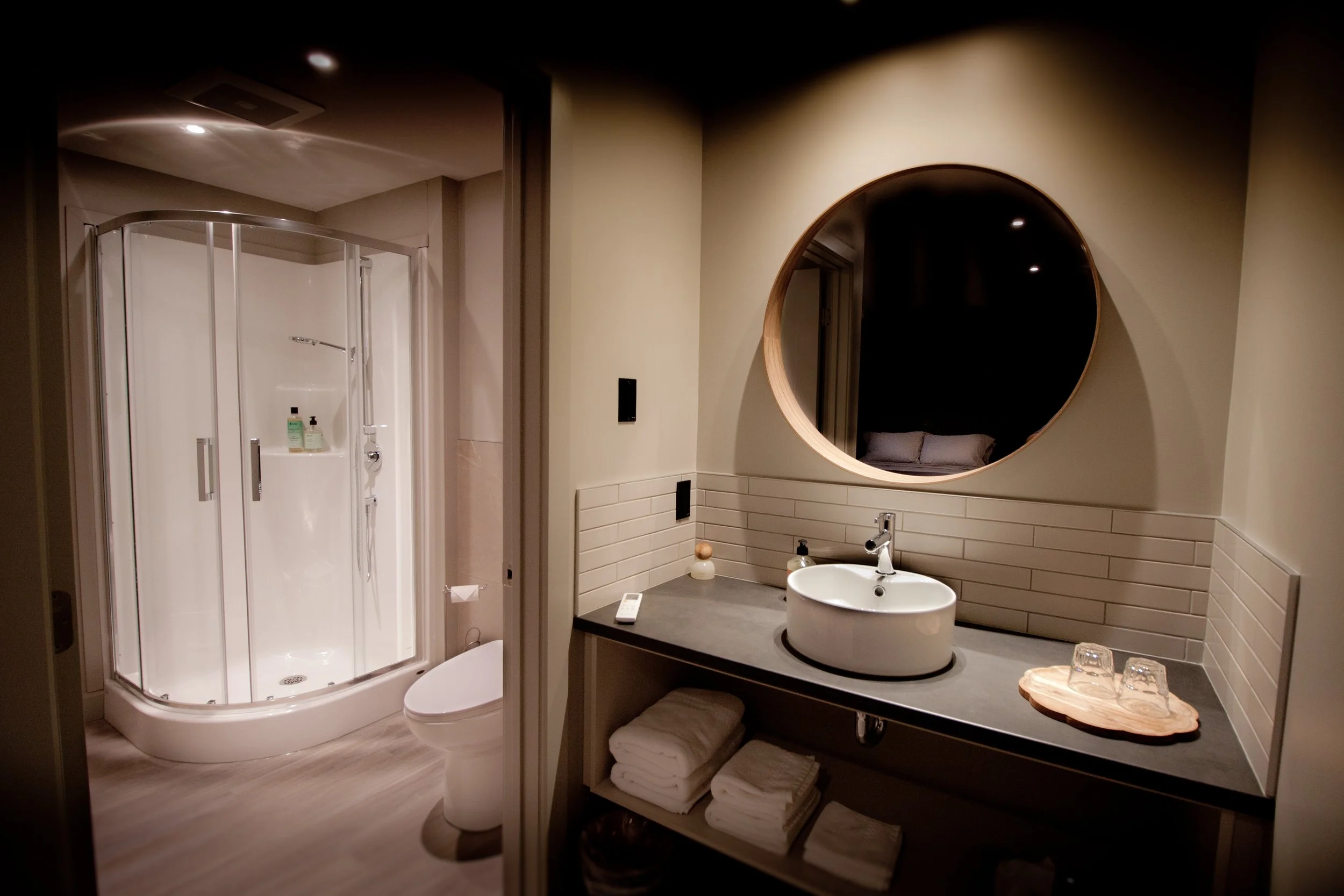 vanité chambre.jpg