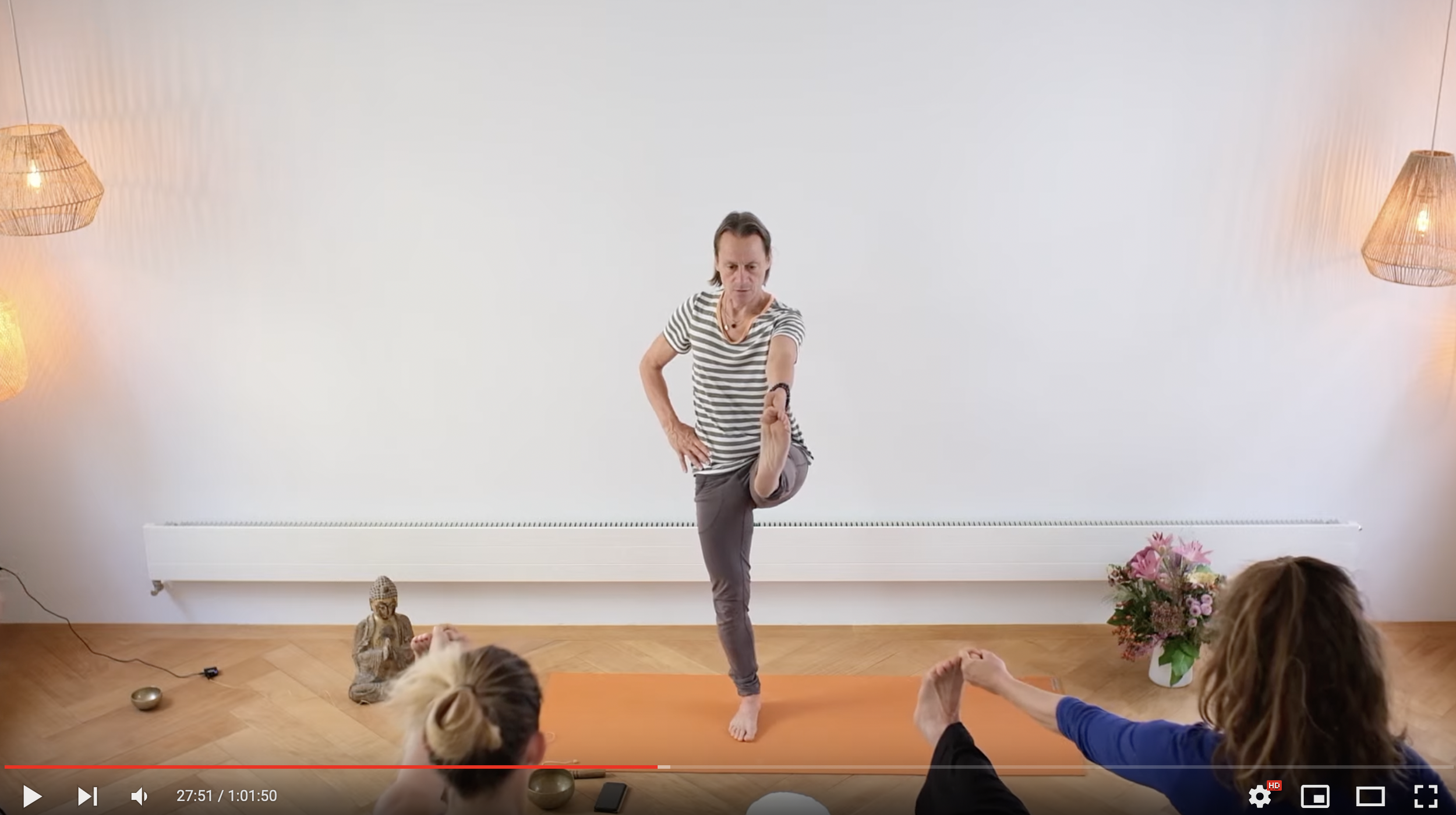 onlineyoga_zürich_Youtube_johannesglarner.png